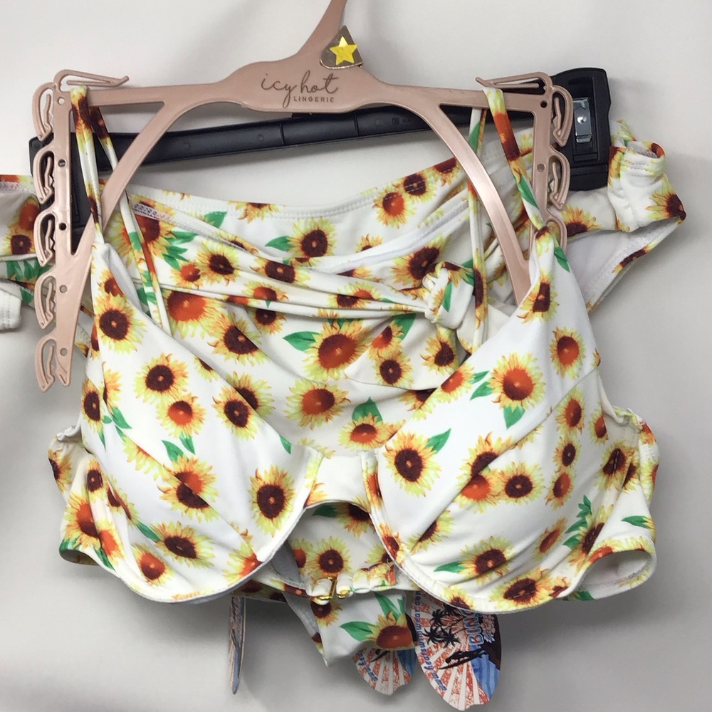 NWT Sunflower Bikini Set 3 Bottoms High Lee style XL
